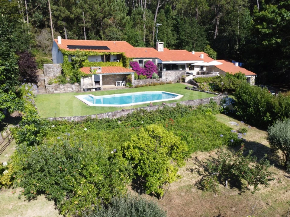 Moradia T6 para Venda em Gondarem Foto 59