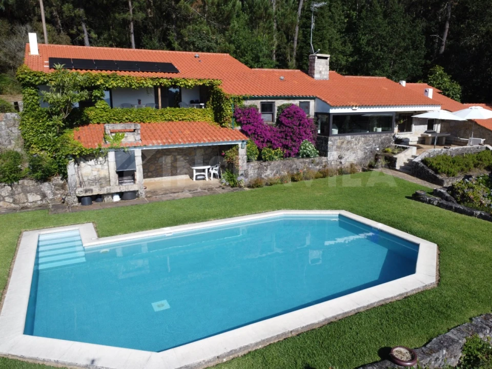 Moradia T6 para Venda em Gondarem Foto 60