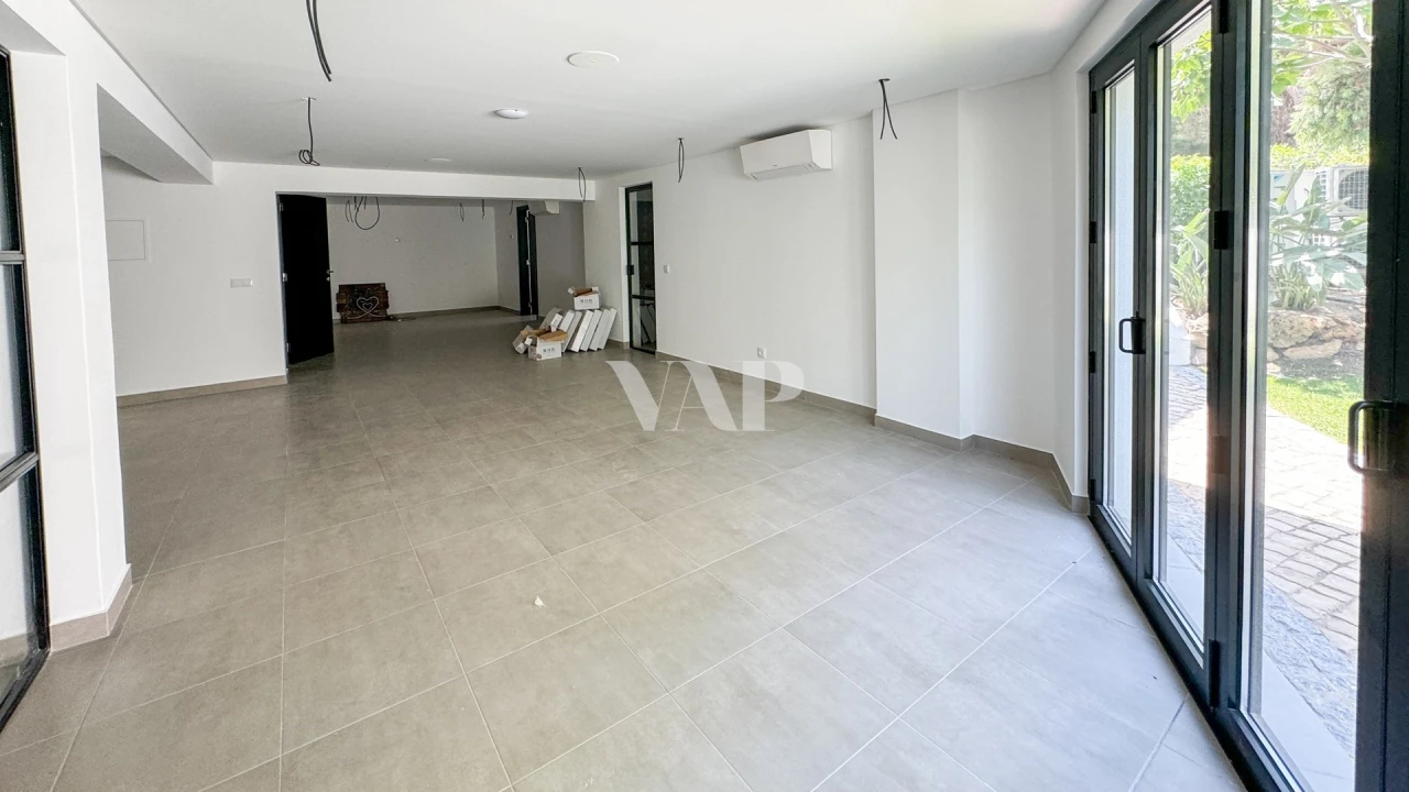 Moradia T4 para Venda em Quarteira Foto 36