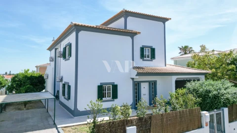 Moradia T5 para Venda em Almancil