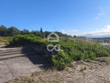 Terreno para Venda em Vila Nova de Famalicão e Calendário