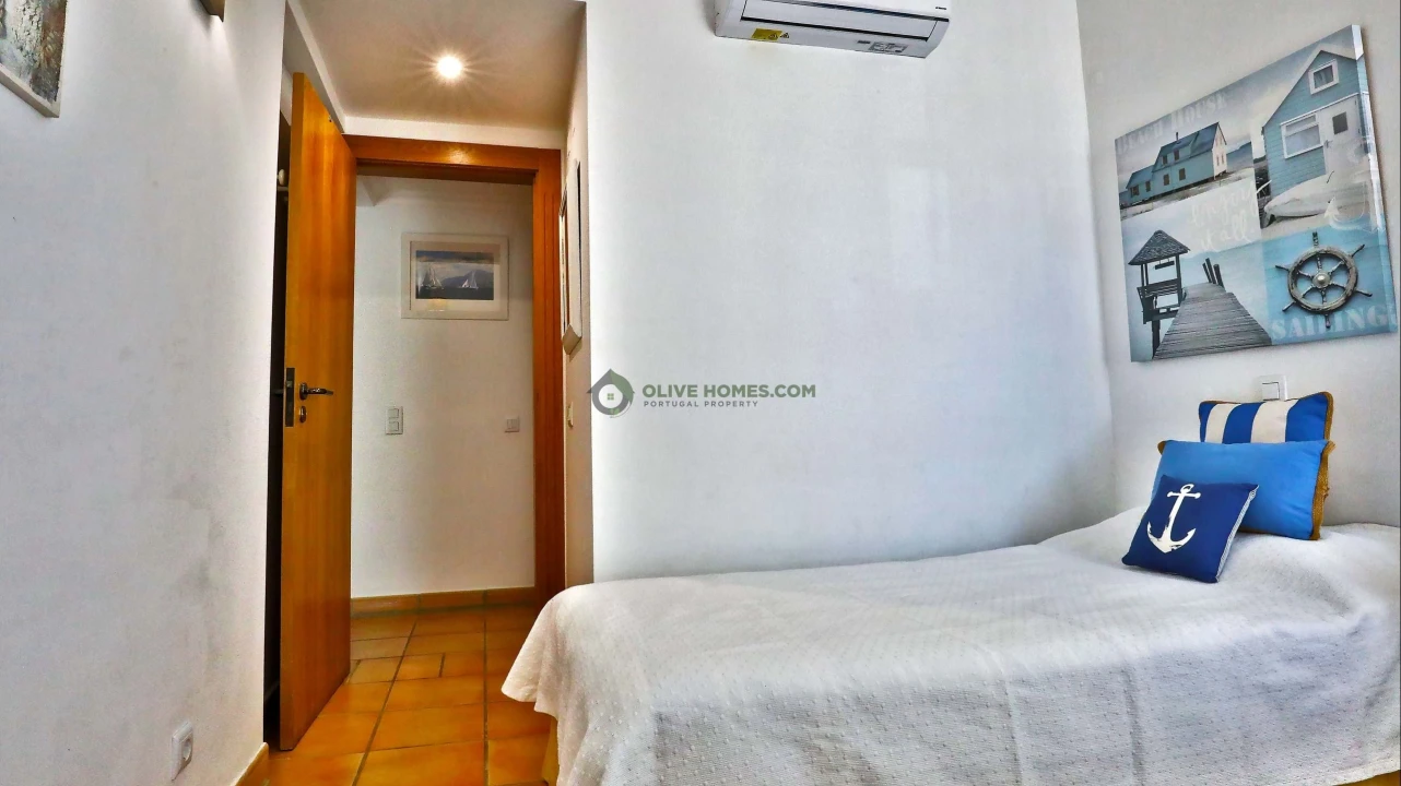 Apartamento T3 para Venda em Quarteira Foto 29