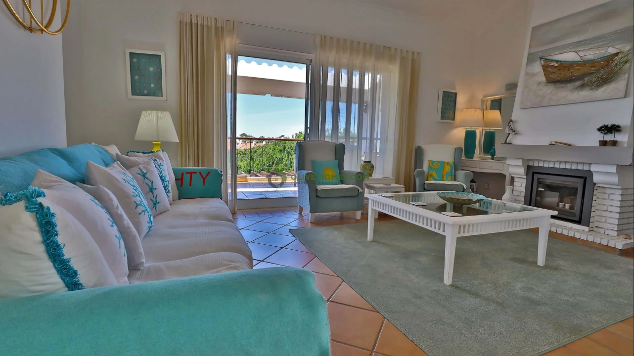Apartamento T3 para Venda em Quarteira Foto 5
