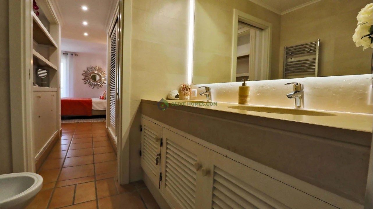Apartamento T3 para Venda em Quarteira Foto 22