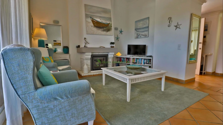 Apartamento T3 para Venda em Quarteira Foto 6