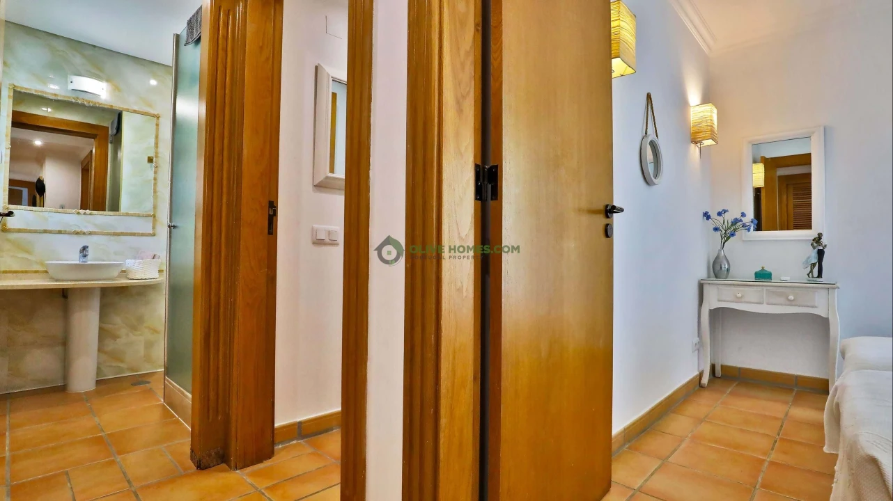 Apartamento T3 para Venda em Quarteira Foto 23