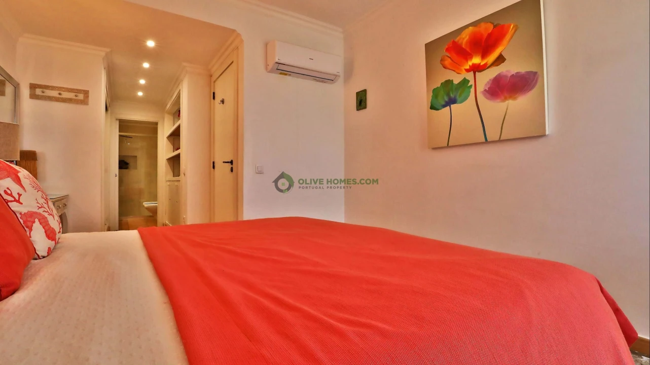 Apartamento T3 para Venda em Quarteira Foto 18