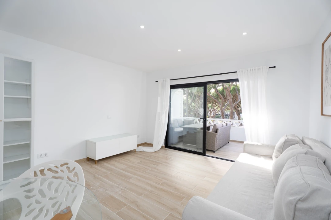 Apartamento T2 para Venda em Almancil Foto 3