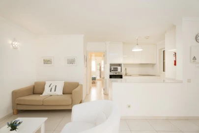 Apartamento T2 para Arrendamento férias em Quarteira