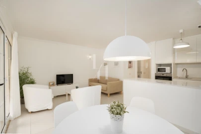 Apartamento T2 para Arrendamento férias em Quarteira