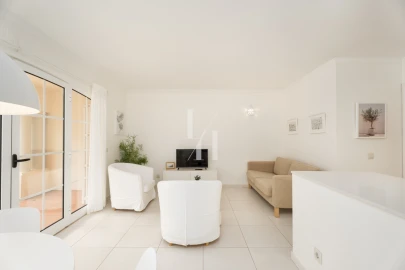 Apartamento T2 para Arrendamento férias em Quarteira