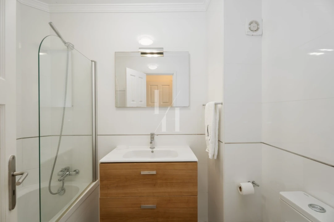 Apartamento T2 para Arrendamento férias em Quarteira Foto 4