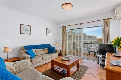 Apartamento T2 para Arrendamento férias em Quarteira
