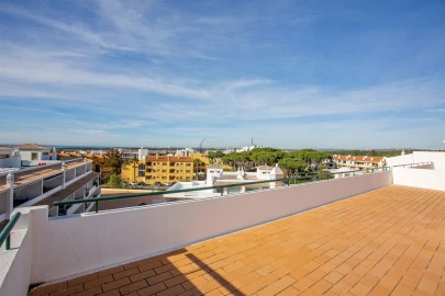 Apartamento T2 para Arrendamento férias em Quarteira