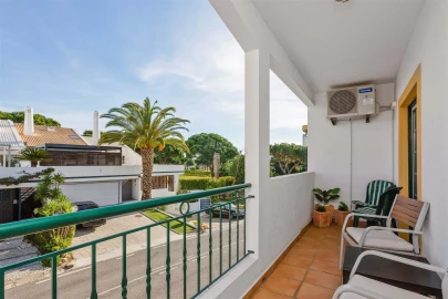 Apartamento T2 para Arrendamento férias em Quarteira