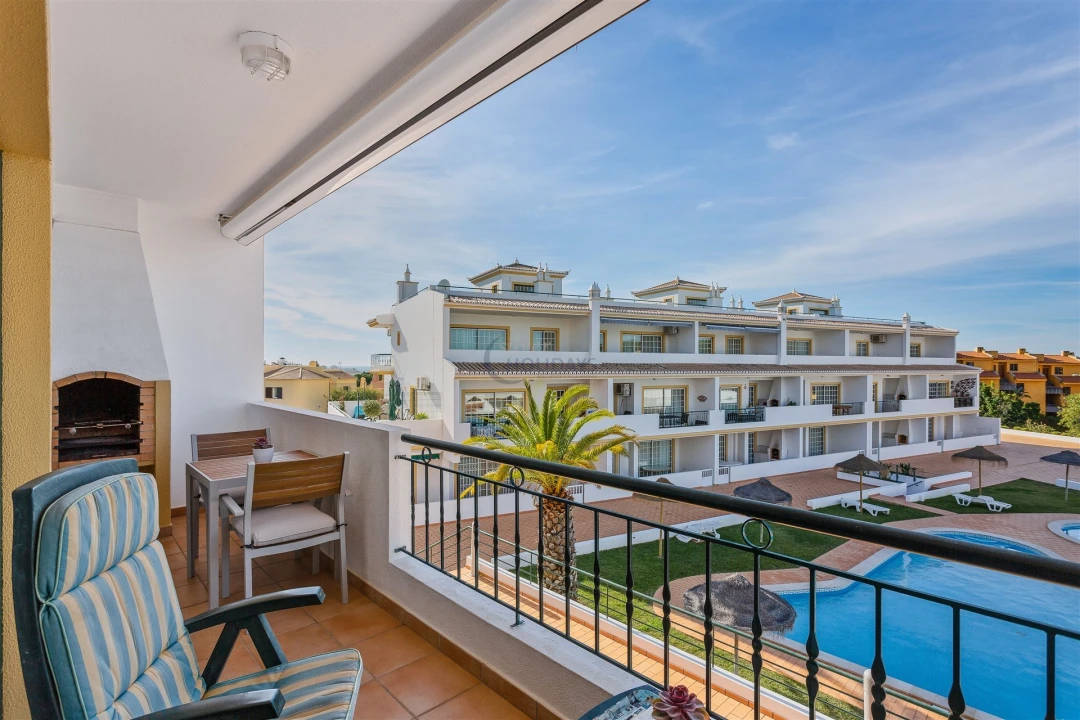 Apartamento T2 para Arrendamento férias em Quarteira Foto 6