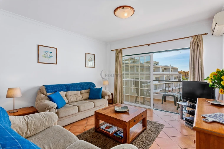 Apartamento T2 para Arrendamento férias em Quarteira Foto 2
