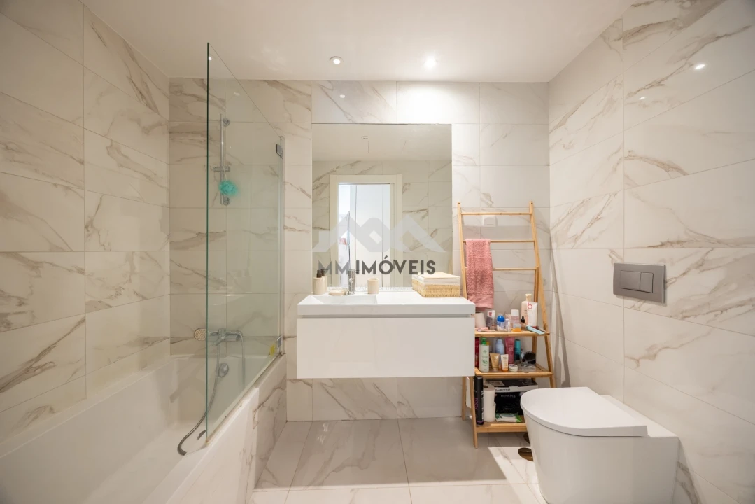 Apartamento T1 para Venda em Lordelo do Ouro e Massarelos Foto 8