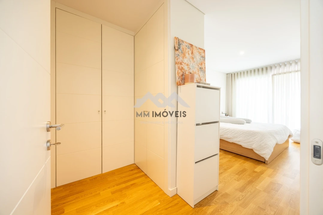 Apartamento T1 para Venda em Lordelo do Ouro e Massarelos Foto 7