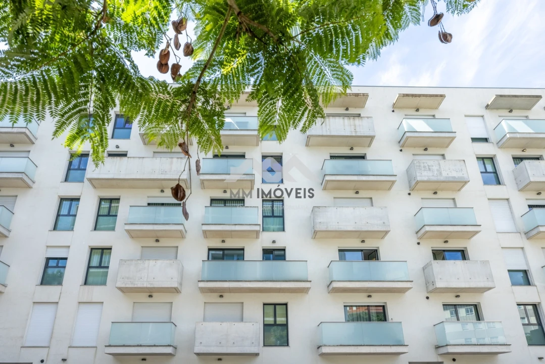 Apartamento T1 para Venda em Lordelo do Ouro e Massarelos Foto 44