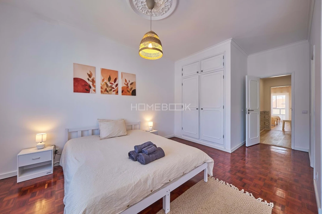 Apartamento T6 para Venda em Charneca de Caparica e Sobreda Foto 26