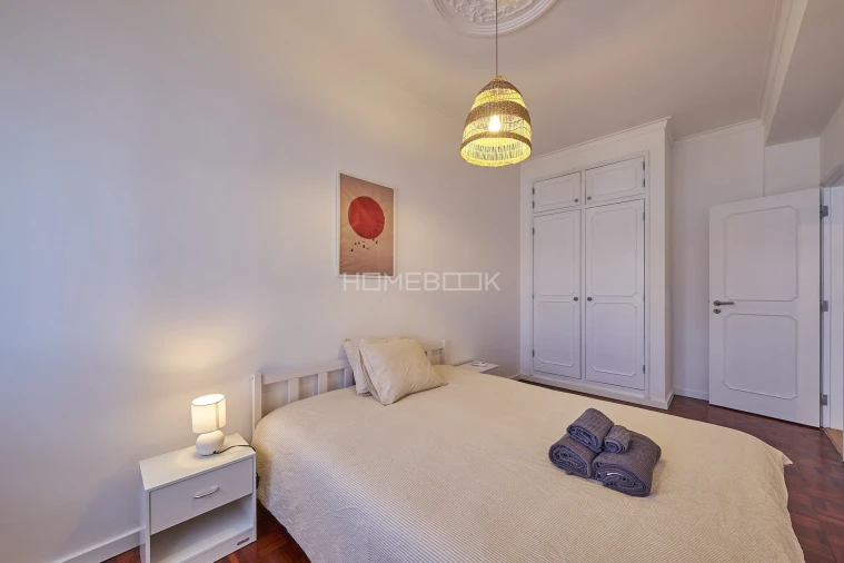 Apartamento T6 para Venda em Charneca de Caparica e Sobreda Foto 29