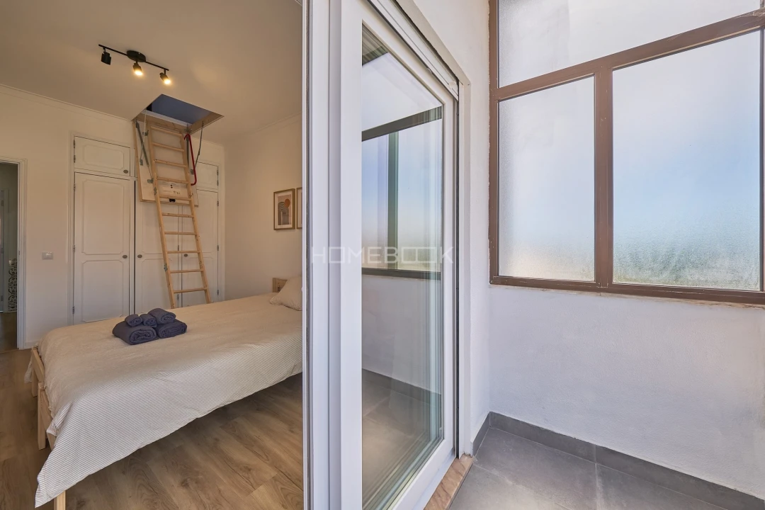 Apartamento T6 para Venda em Charneca de Caparica e Sobreda Foto 33
