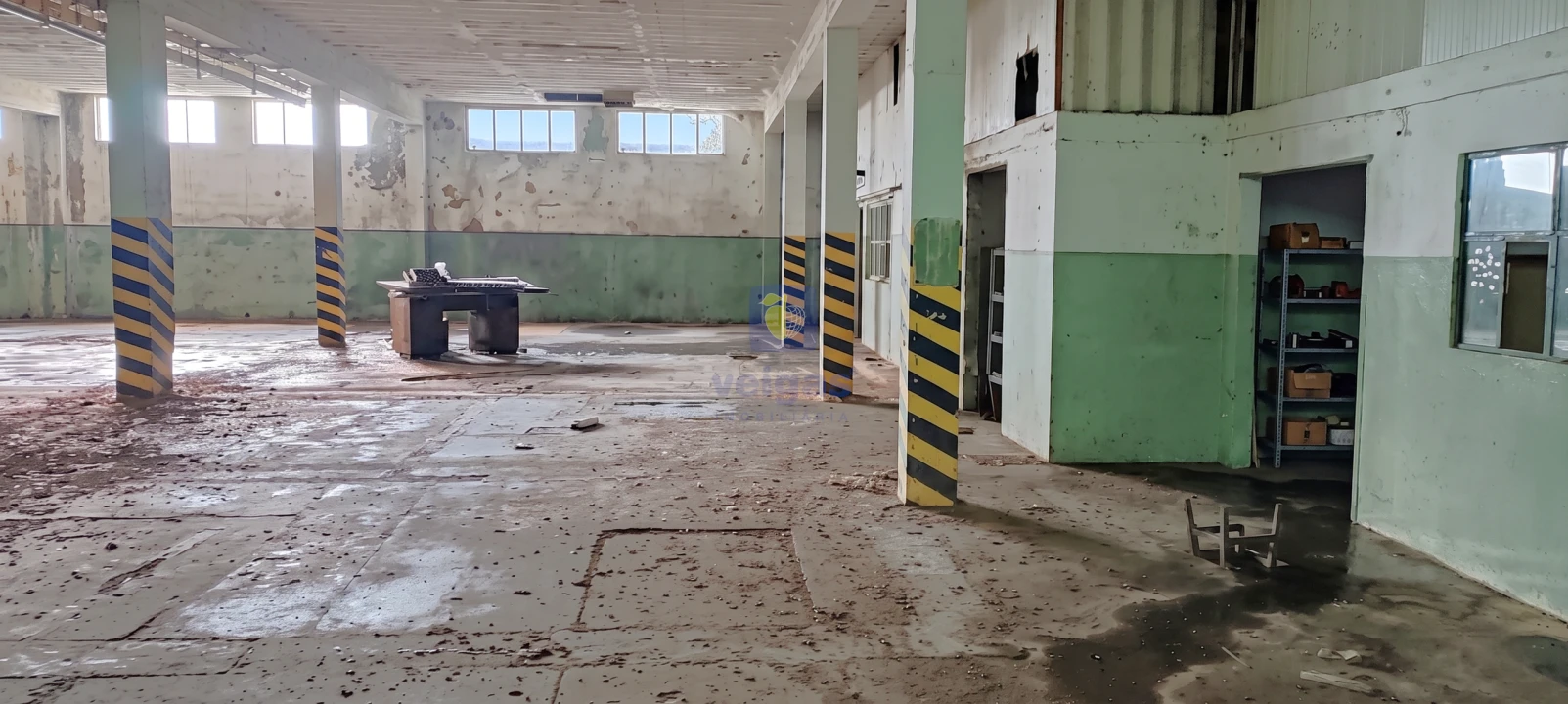 Armazém para Venda em Marinha Grande Foto 11