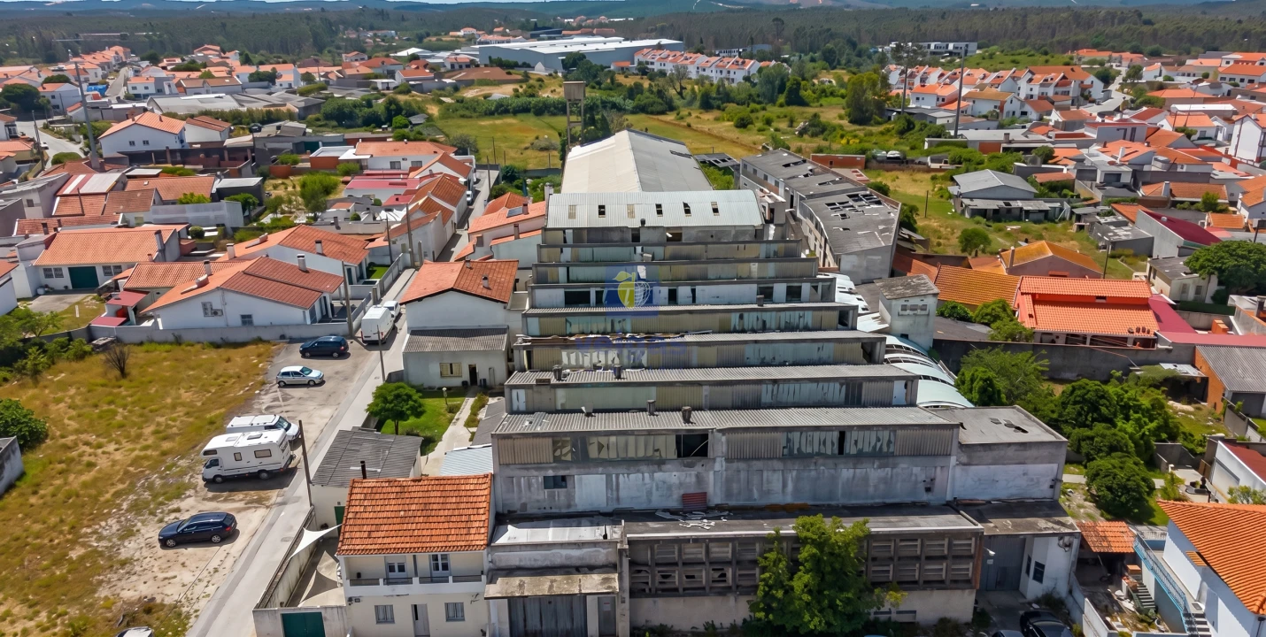 Armazém para Venda em Marinha Grande Foto 3