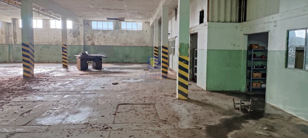 Armazém para Venda em Marinha Grande