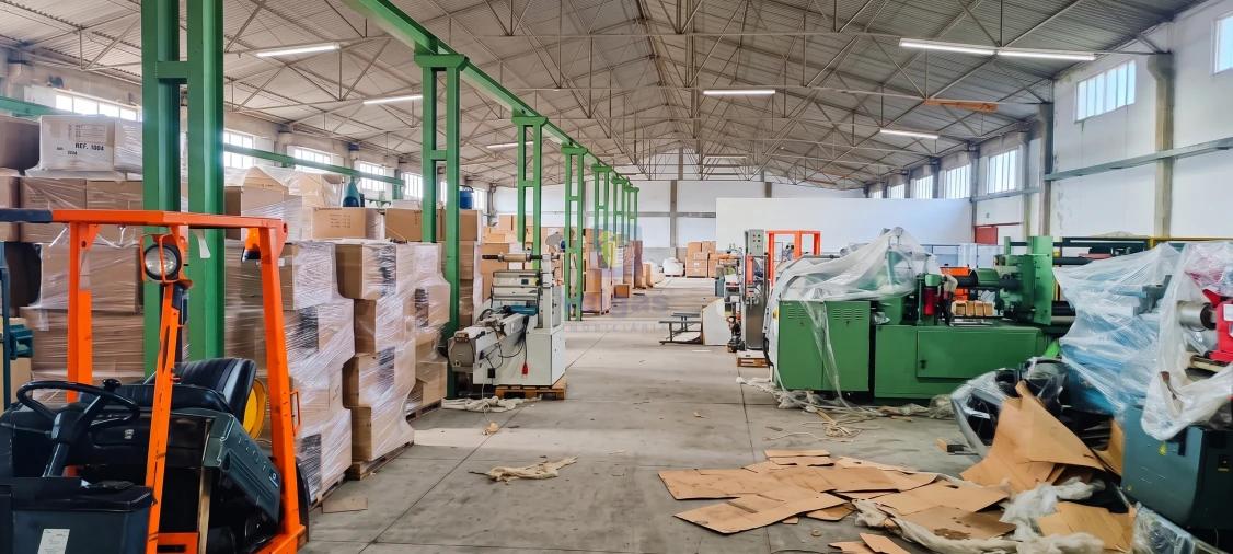 Armazém para Venda em Marinha Grande Foto 5