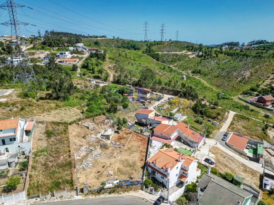 Terreno para Venda em Agualva e Mira-Sintra Foto 1