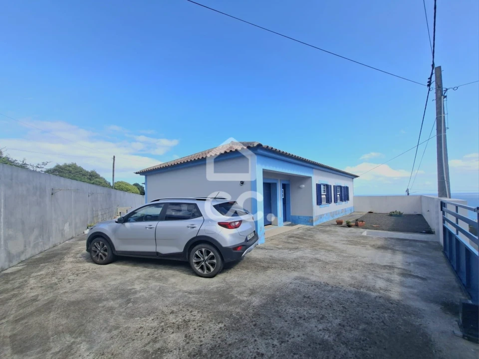 Moradia T3 para Venda em Porto Judeu Foto 3