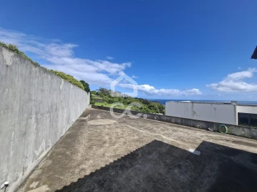 Moradia T3 para Venda em Porto Judeu