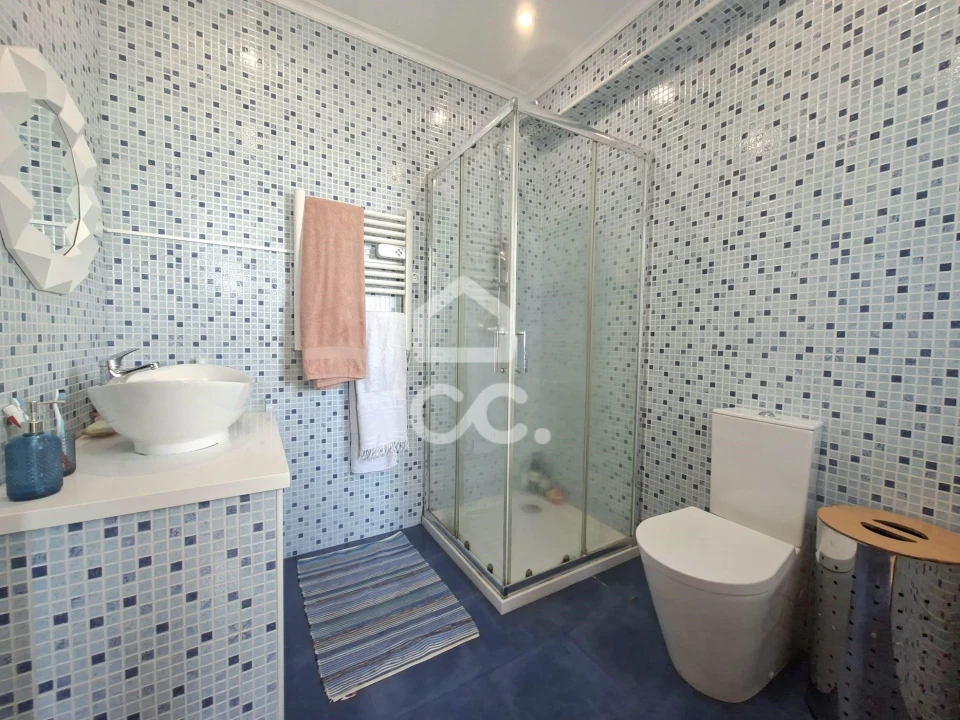 Moradia T3 para Venda em Porto Judeu Foto 11