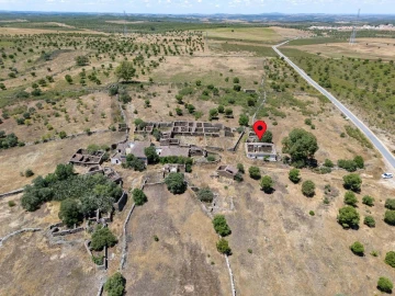 Moradia T5 para Venda em Alcoutim e Pereiro