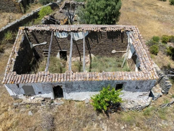 Moradia T5 para Venda em Alcoutim e Pereiro
