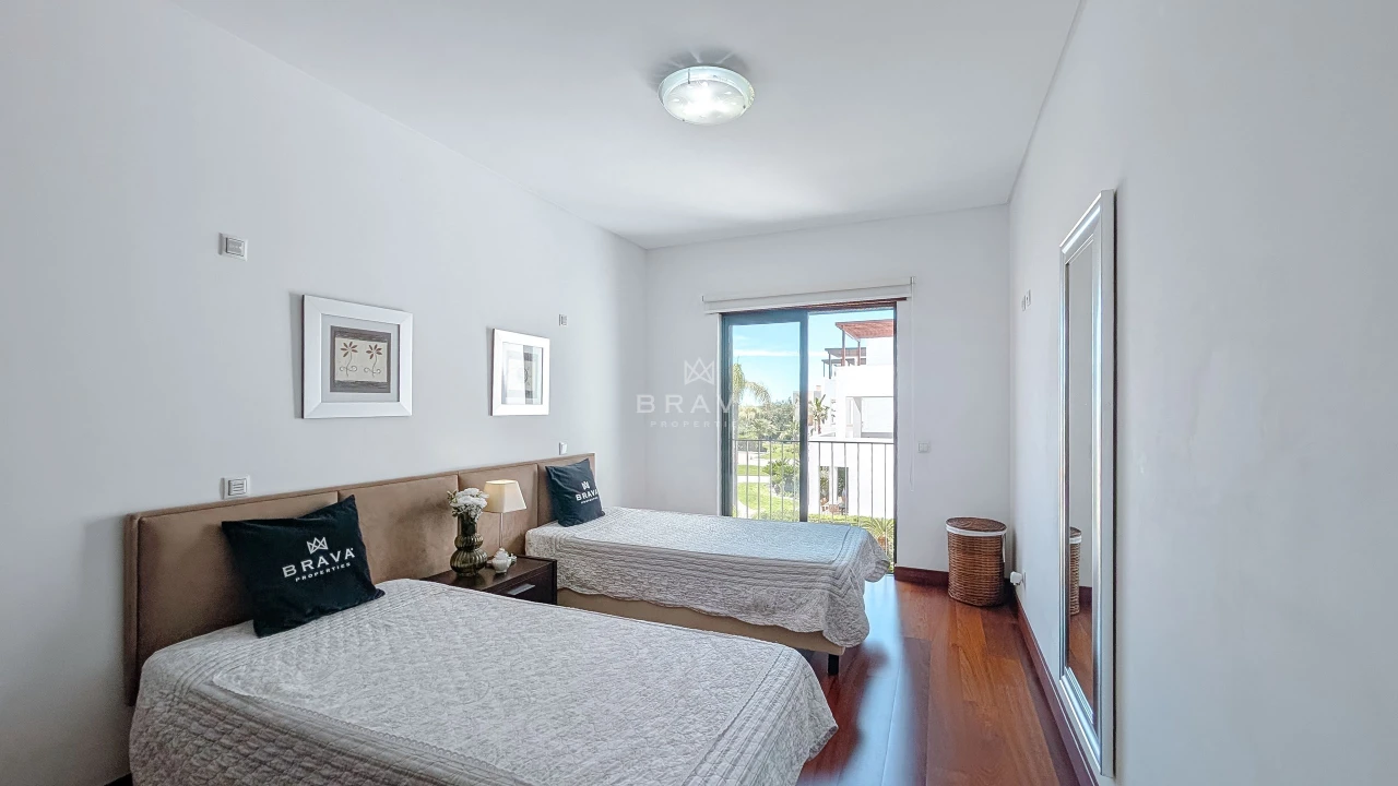 Apartamento T2 para Venda em Quarteira Foto 18