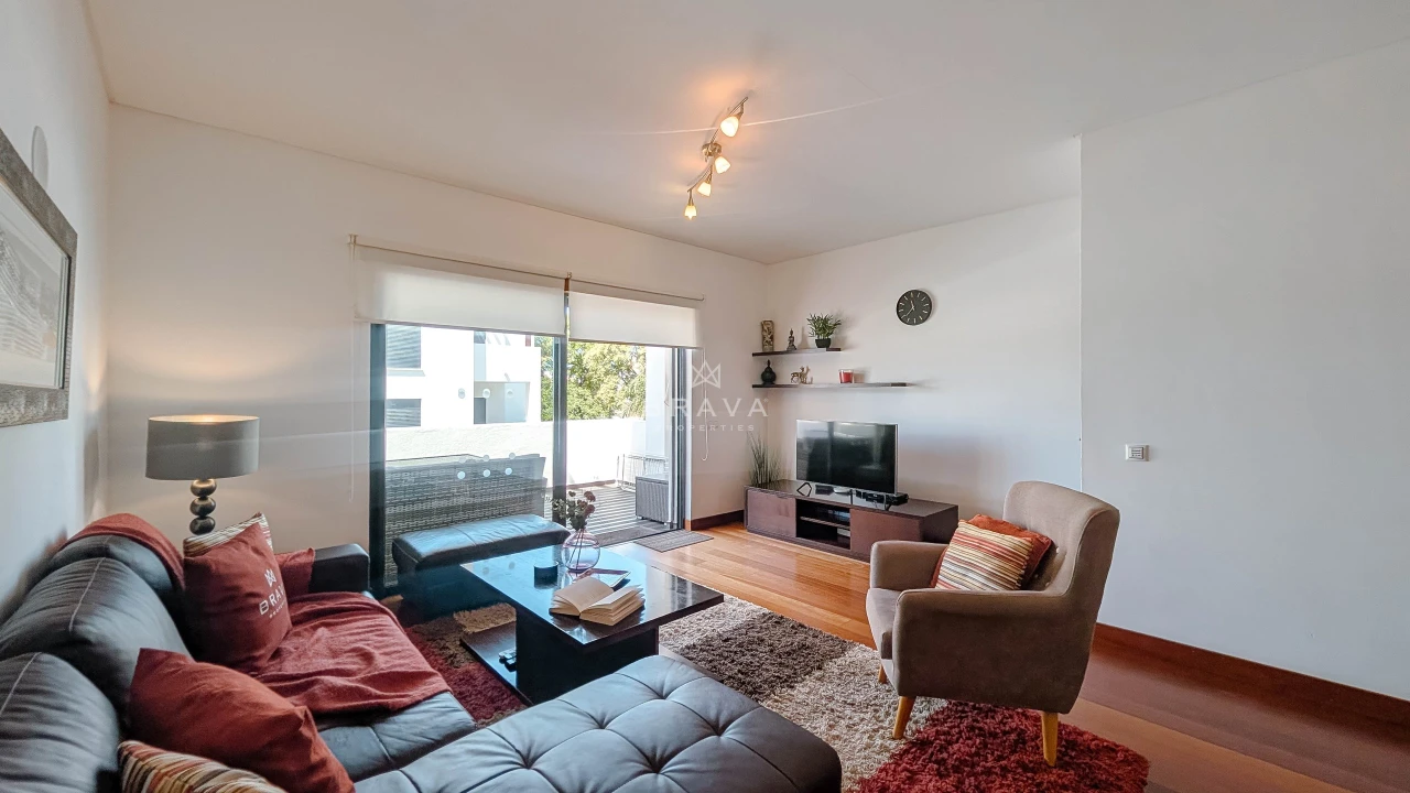 Apartamento T2 para Venda em Quarteira Foto 5