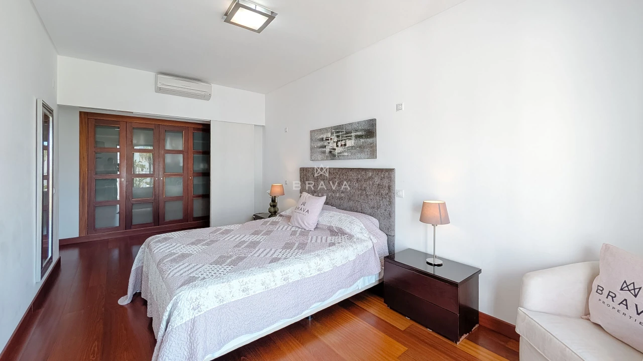 Apartamento T2 para Venda em Quarteira Foto 27