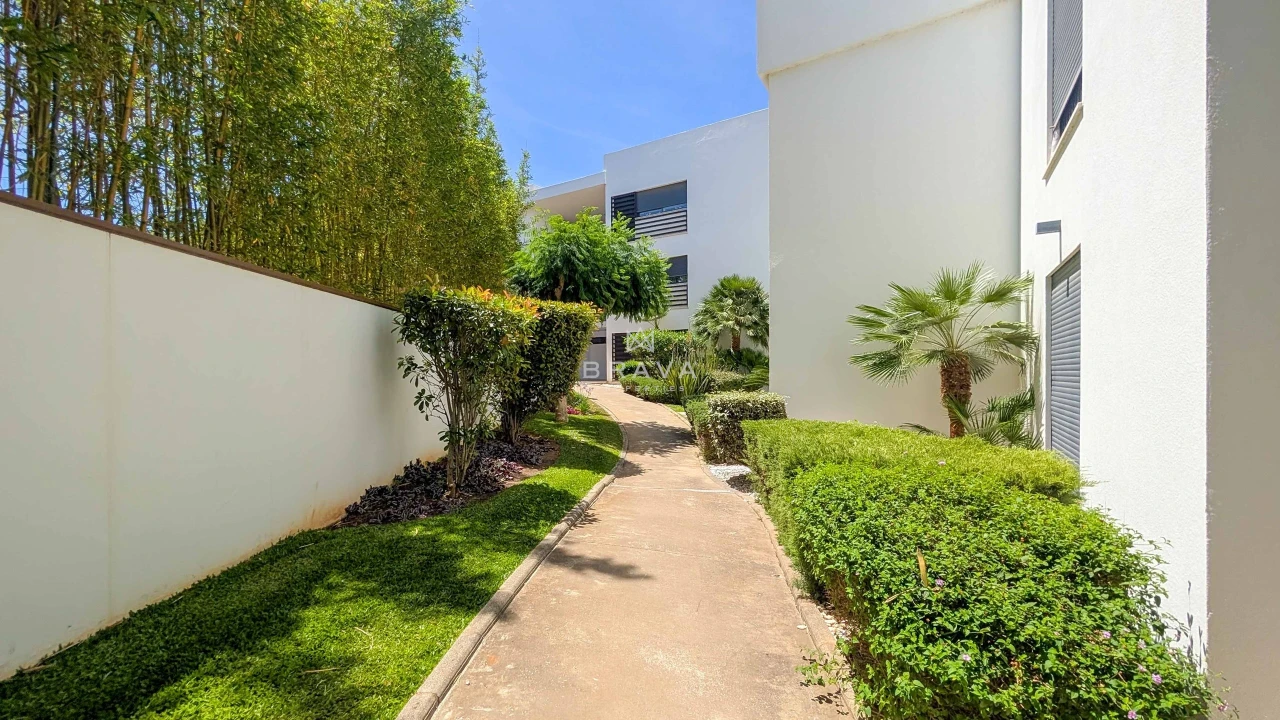 Apartamento T2 para Venda em Quarteira Foto 35