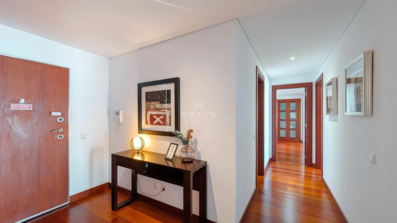 Apartamento T2 para Venda em Quarteira Foto 31