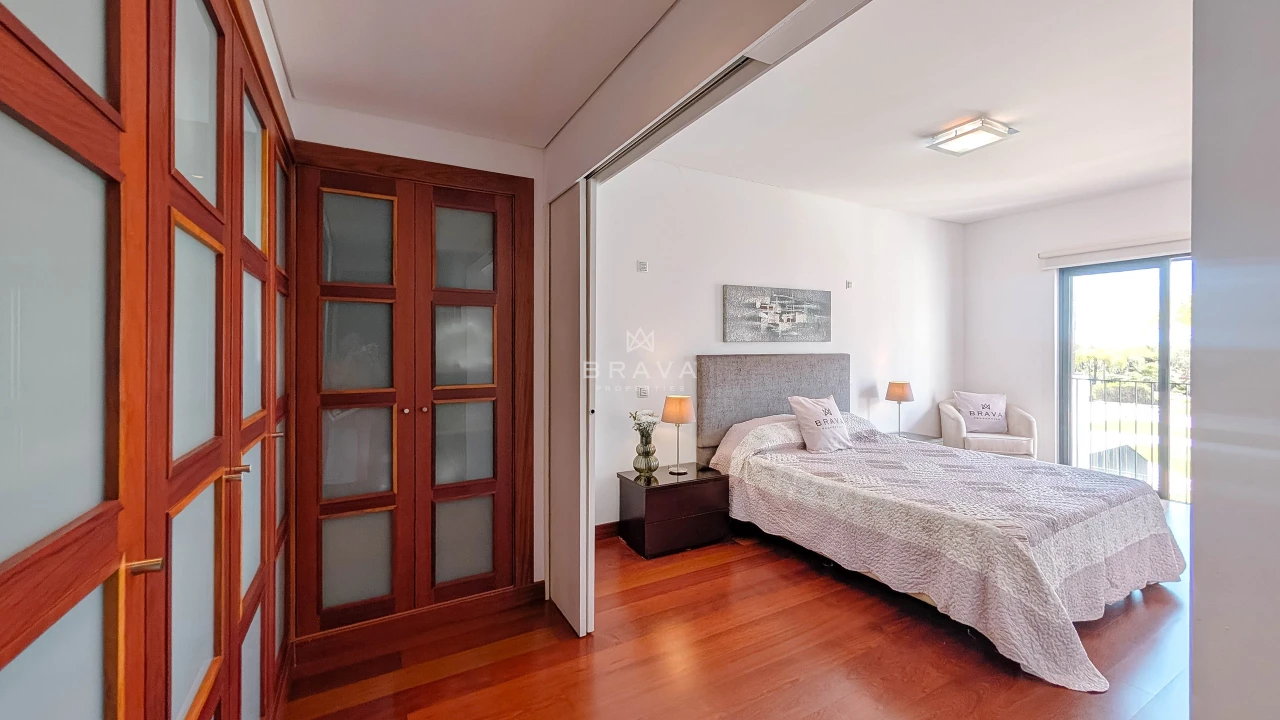 Apartamento T2 para Venda em Quarteira Foto 24