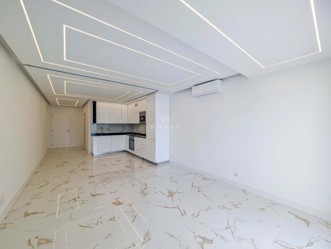 Apartamento T2 para Venda em Quarteira Foto 4