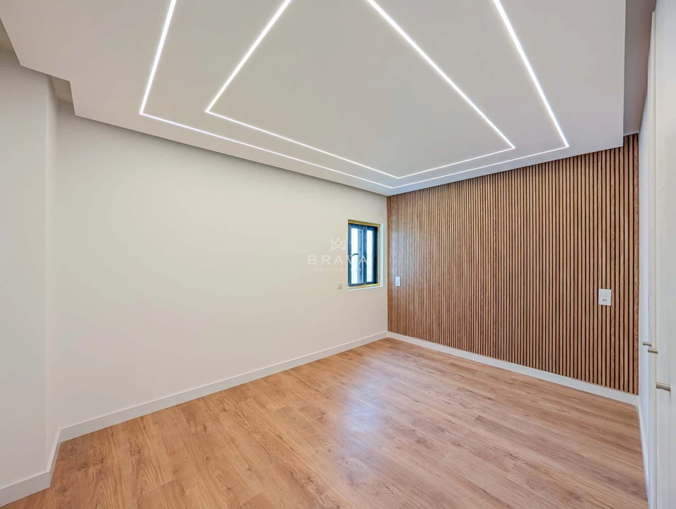 Apartamento T2 para Venda em Quarteira Foto 10