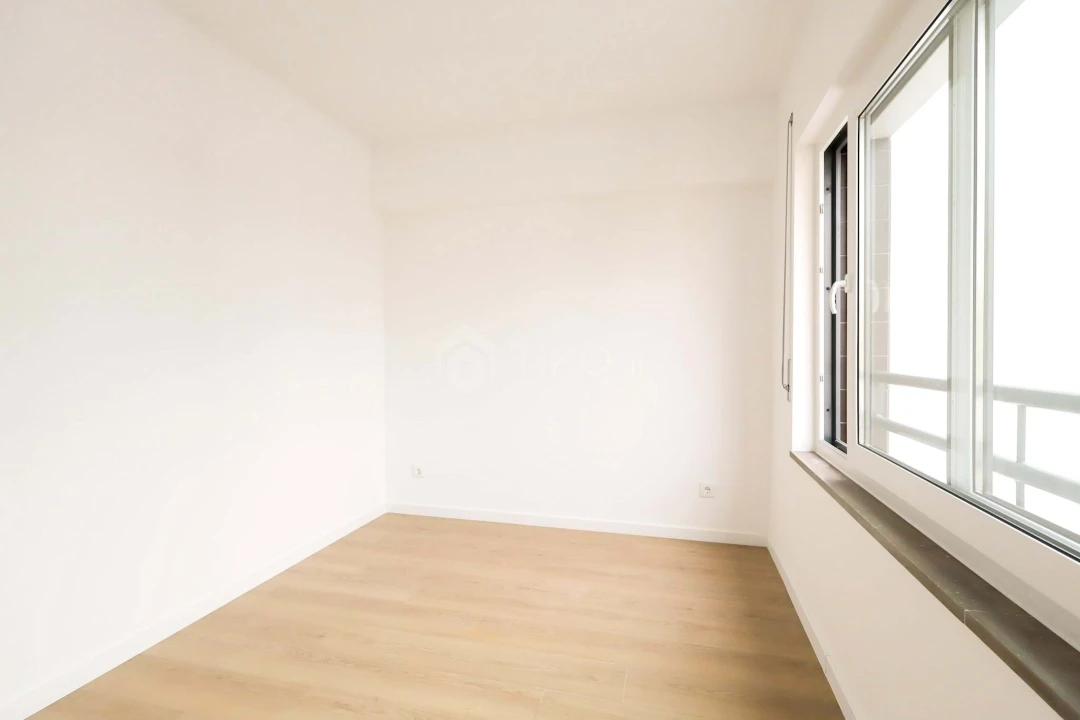 Apartamento T3 para Venda em Santo António dos Cavaleiros e Frielas Foto 19