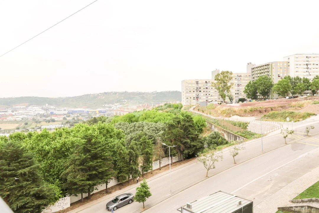Apartamento T3 para Venda em Santo António dos Cavaleiros e Frielas Foto 36
