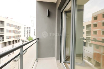 Apartamento T3 para Venda em Santo António dos Cavaleiros e Frielas