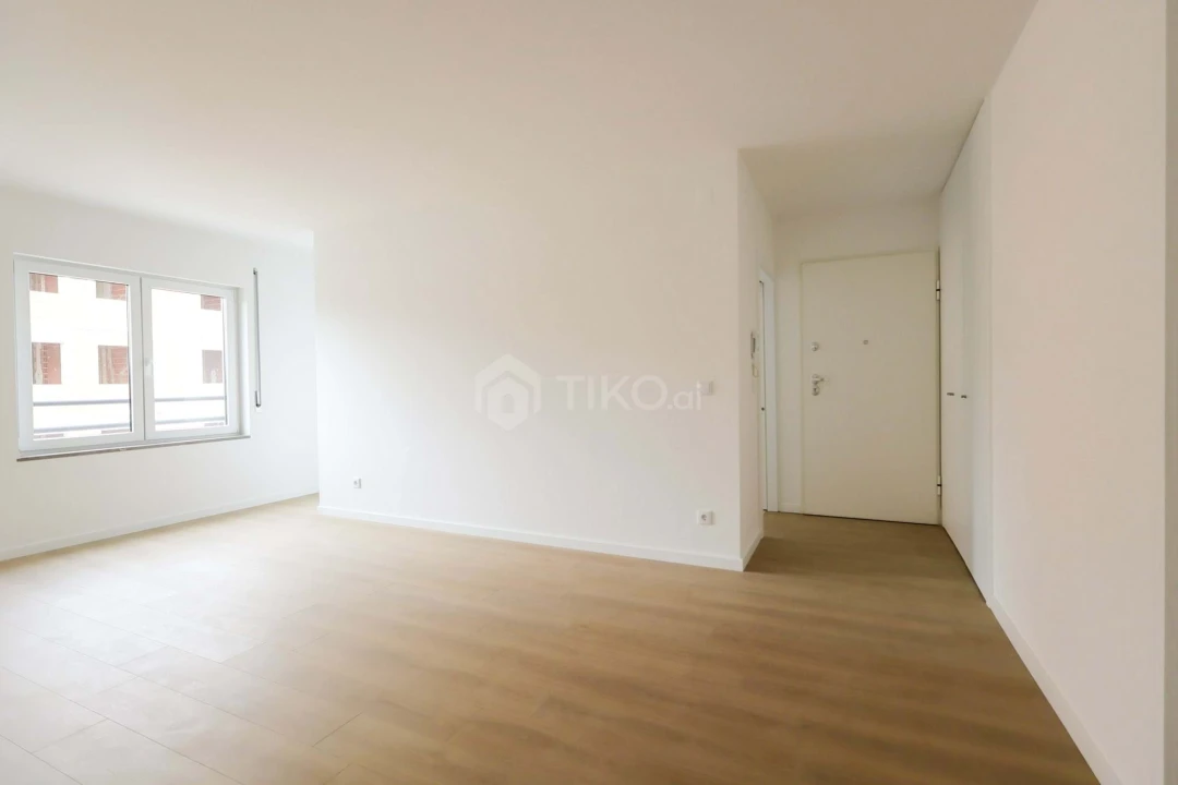 Apartamento T3 para Venda em Santo António dos Cavaleiros e Frielas Foto 16