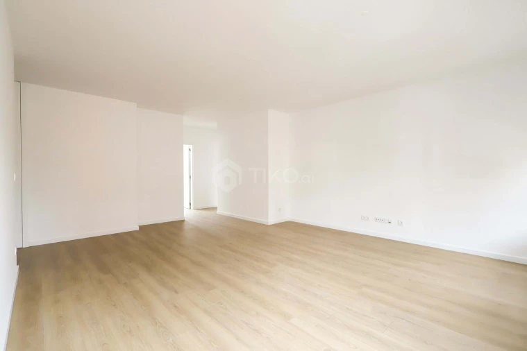 Apartamento T3 para Venda em Santo António dos Cavaleiros e Frielas Foto 14
